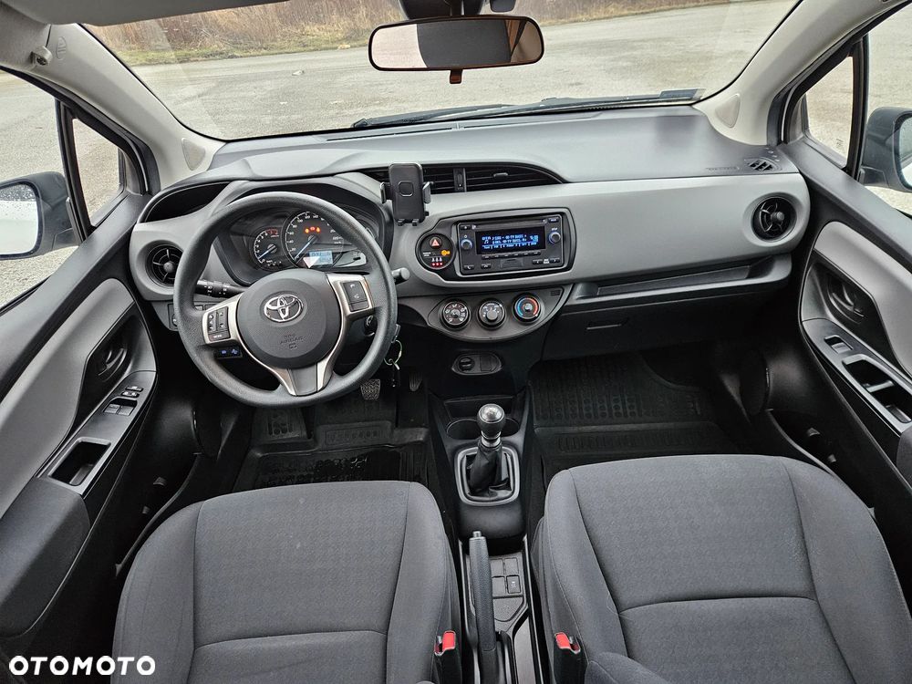 Toyota Yaris 1.5 Active - 12