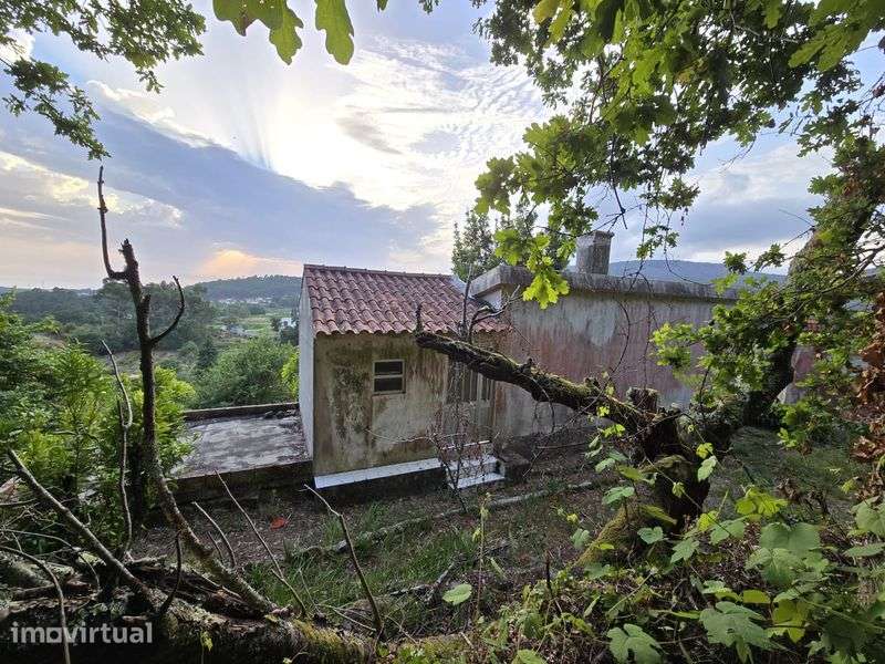 Venda de casa e terreno em Riba de Ancora - Grande imagem: 2/8