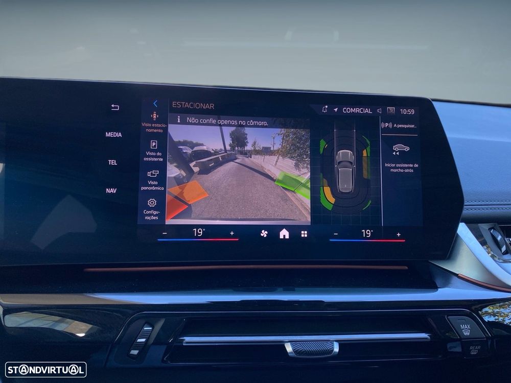 BMW iX1 eDrive20 xLine - 8