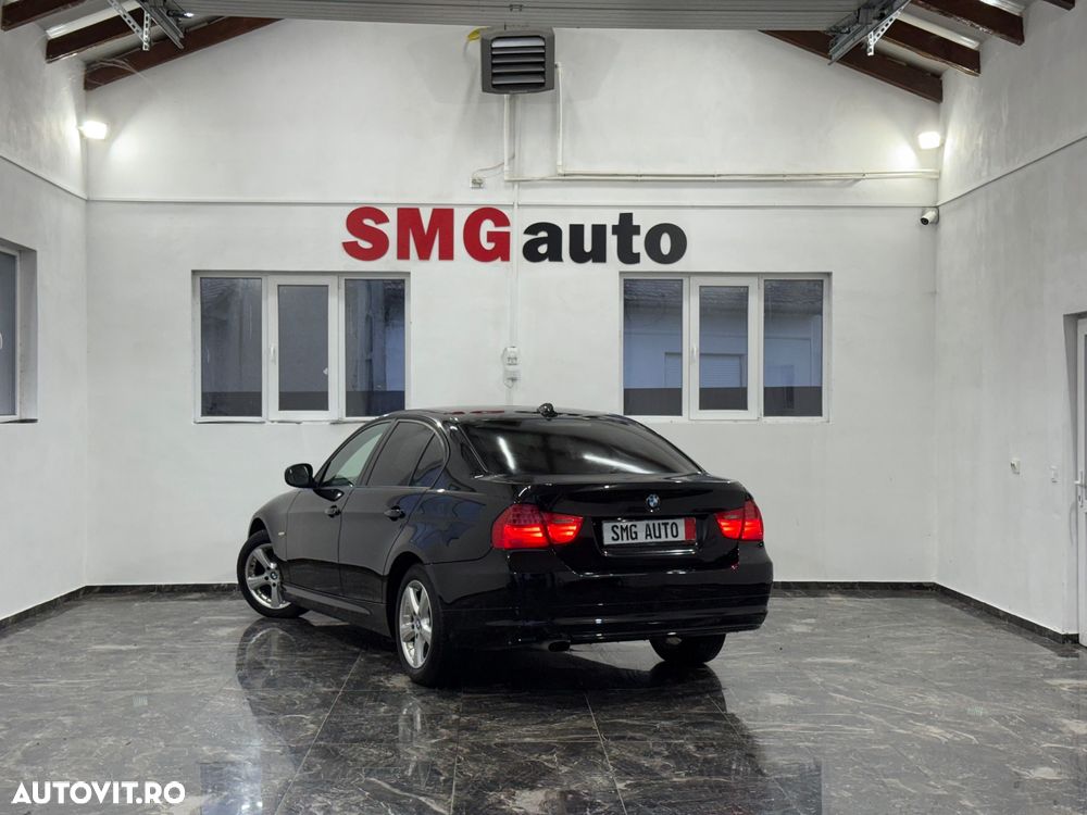 BMW Seria 3 320d - 4
