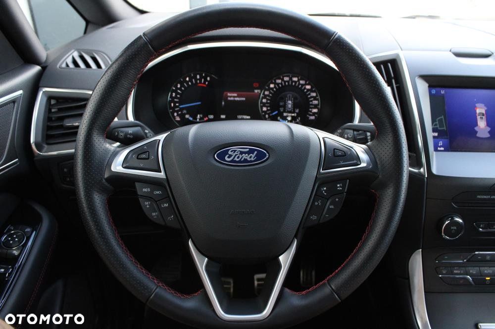 Ford S-Max - 21