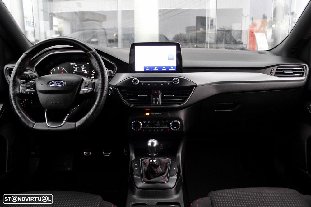 Ford Focus 1.0 EcoBoost MHEV ST-Line - 21