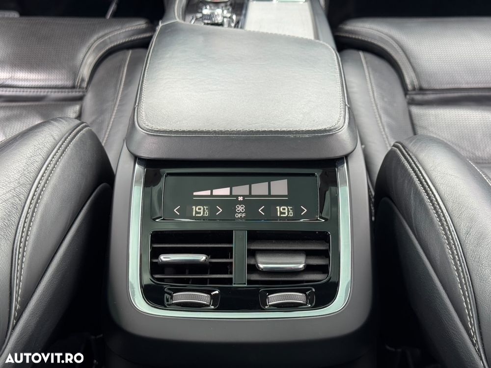 Volvo XC 90 T8 AWD Recharge Geartronic Inscription Edition - 21