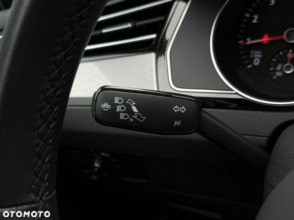 Volkswagen Passat 1.5 TSI EVO Business - 20