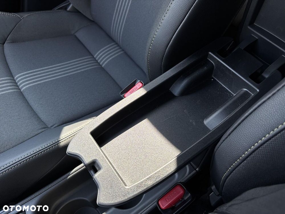 Toyota Yaris Cross Hybrid 1.5 Adventure 4x4 - 38