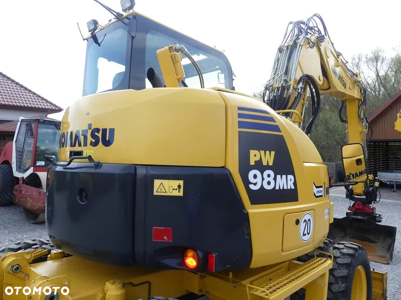 Komatsu PW98MR-8 ROTOTILT ZE SZCZYPCAMI / Z Niemiec // - 36