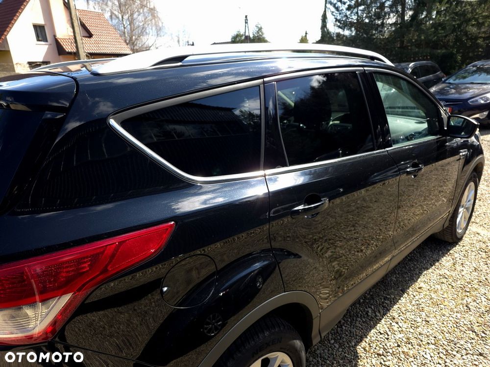 Ford Kuga 2.0 TDCi FWD Titanium - 29
