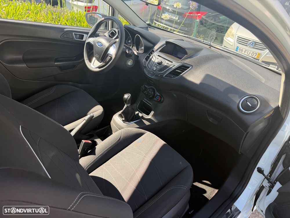 Ford Fiesta 1.0 T EcoBoost Titanium - 9