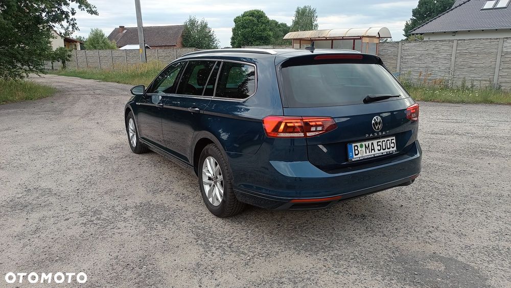 Volkswagen Passat Variant 2.0 TDI SCR DSG Business - 10