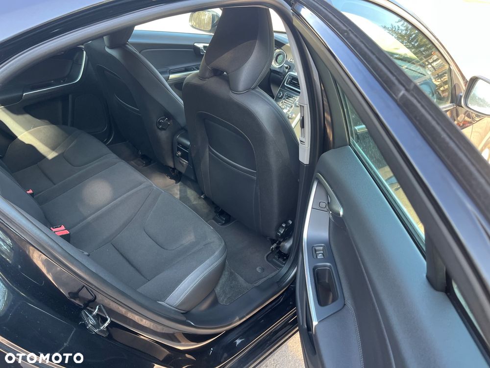Volvo S60 D3 Geartronic Momentum - 14