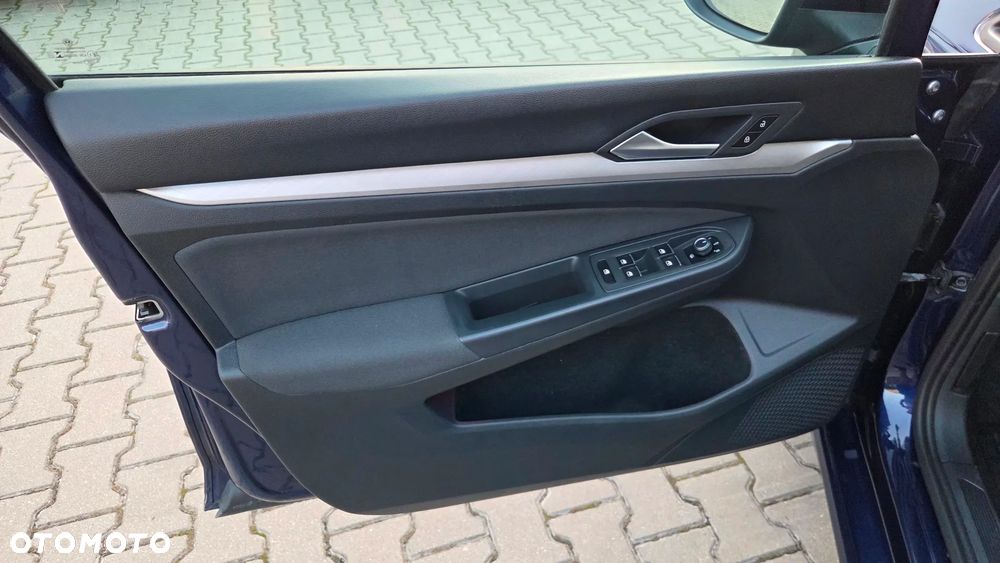 Volkswagen Golf Variant 1.5 eTSI EVO Life DSG - 21