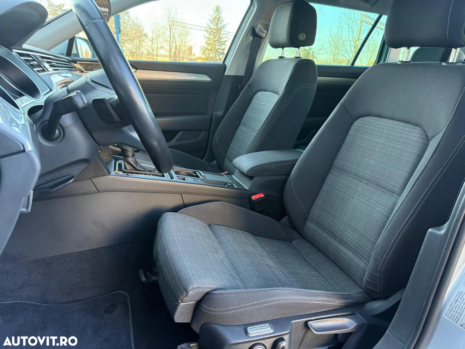 Volkswagen Passat Variant 2.0 TDI DSG Comfortline - 26