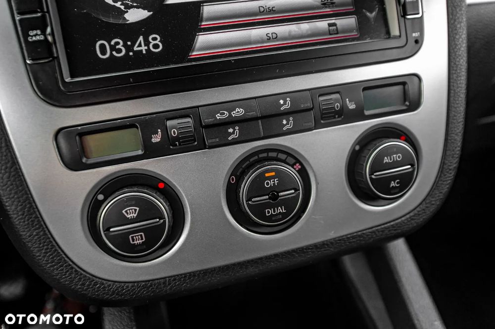 Volkswagen Scirocco - 25