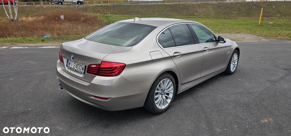 BMW Seria 5 530d xDrive Luxury Line - 10
