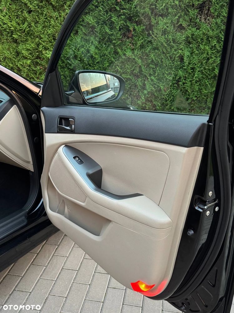 Kia Optima - 22