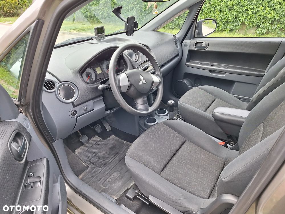 Mitsubishi Colt 1.3 Invite - 5