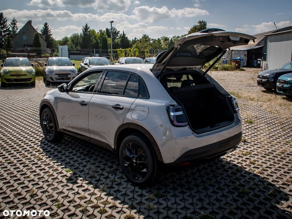 Fiat 600 1.2 Turbo Sport eDCT - 10