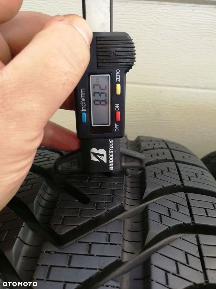 Opony zimowe 195/55 R 16 Pirelli Snowcontrol Serie 3 - 3