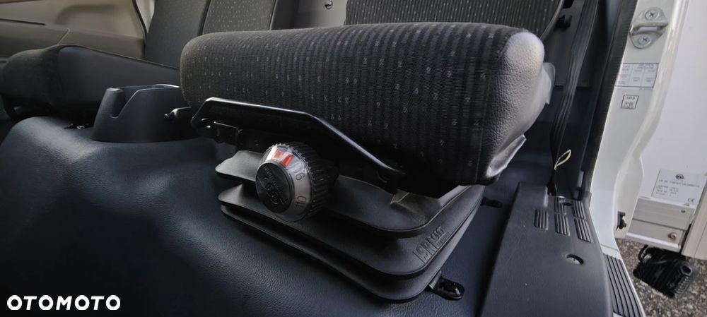 Mitsubishi Fuso Canter - 11