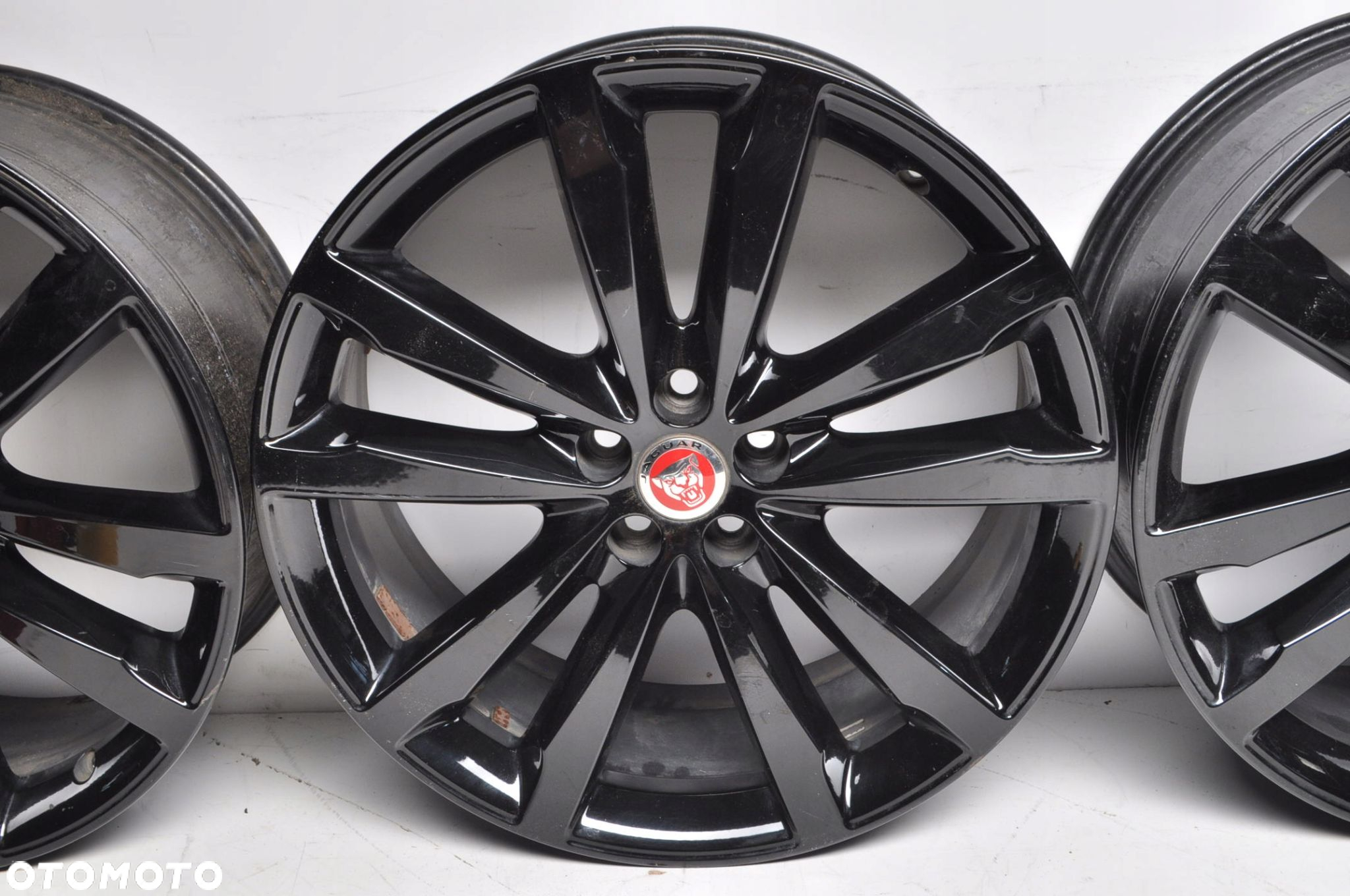 JAGUAR  FELGI ALUMINIOWE HK8M-1007-GA 20" 8.5J 5X108 ET45 - 5