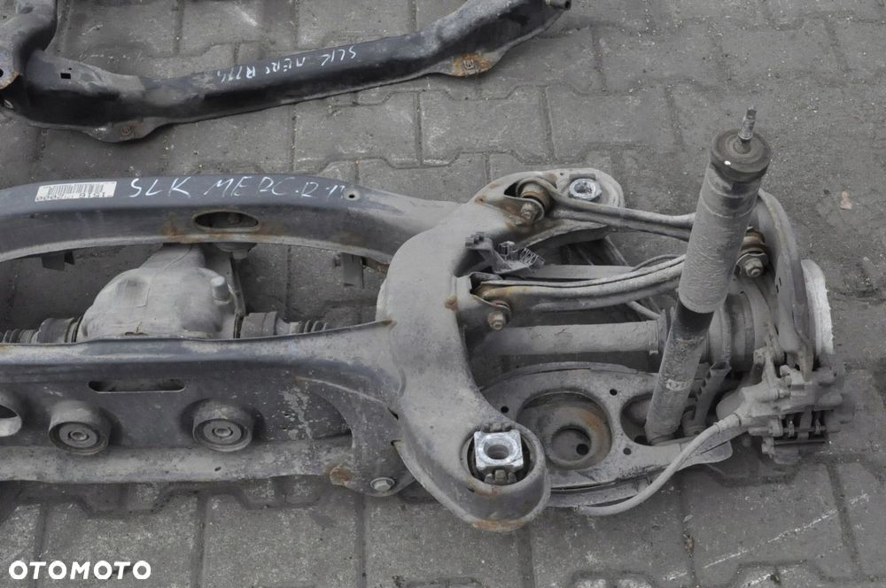 MERCEDES SLK R171 W171 1.8K 184KM ZAWIESZENIE BELKA TYŁ + MOST 1713502000 - 7