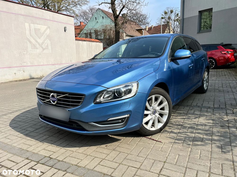 Volvo V60 T3 Drive-E Summum - 1