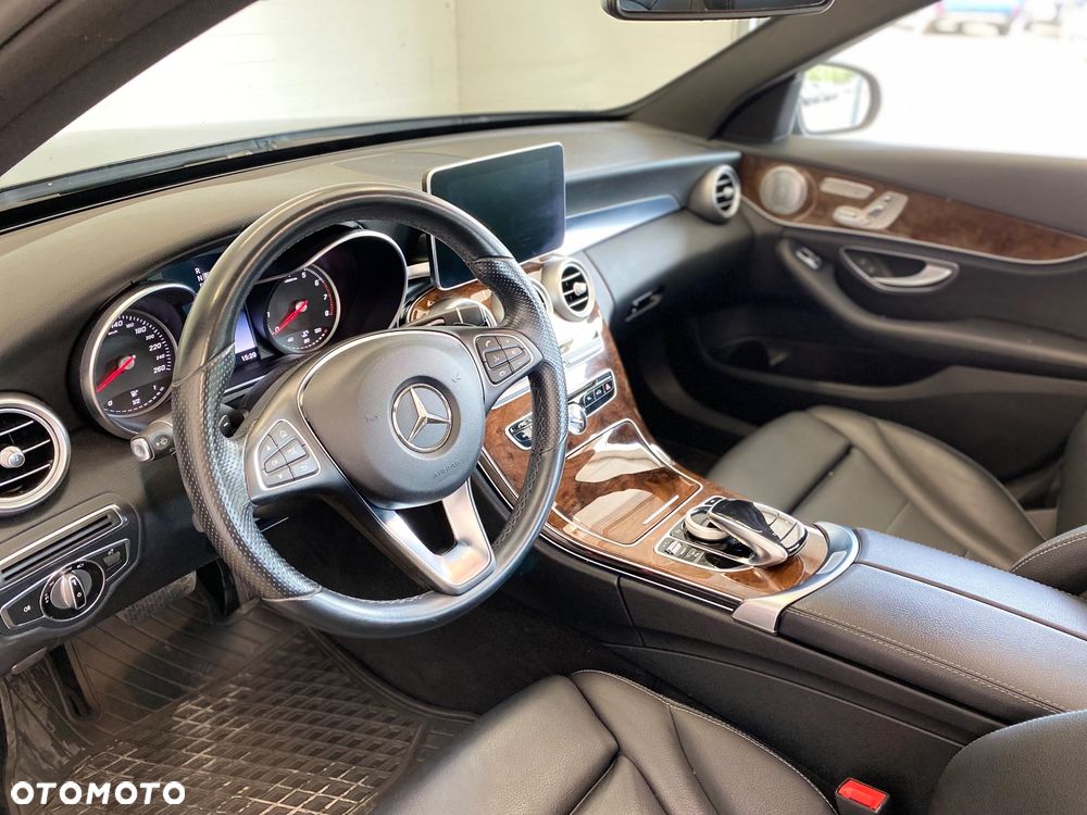 Mercedes-Benz Klasa C 400 4Matic 7G-TRONIC AMG Line - 9