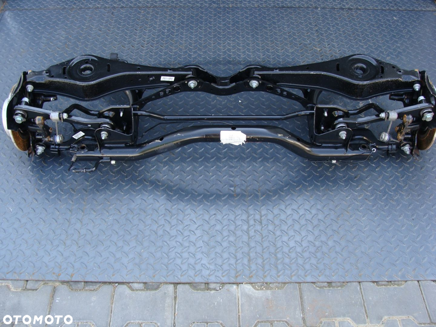 SANKI ZWROTNICE WAHACZE TYŁ VW GOLF V VI LEON II OCTAVIA II TOURAN A3 8P - 6