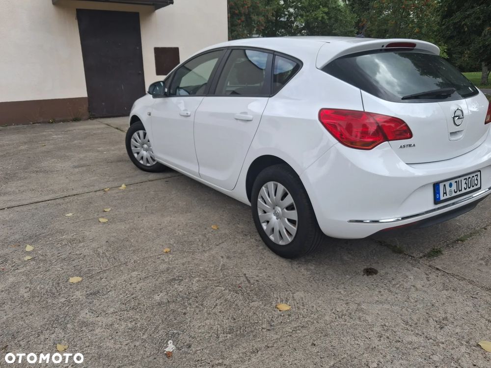 Opel Astra 1.6 Enjoy - 4