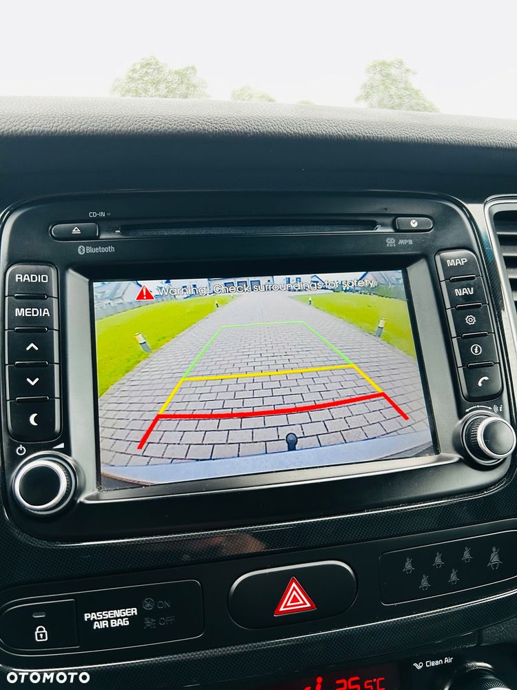 Kia Carens 1.7 CRDi XL 7os - 22
