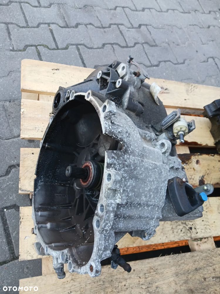 Skrzynia biegów manualna Volvo S60 V70 S80 2.4 B 9482226 M56L - 2