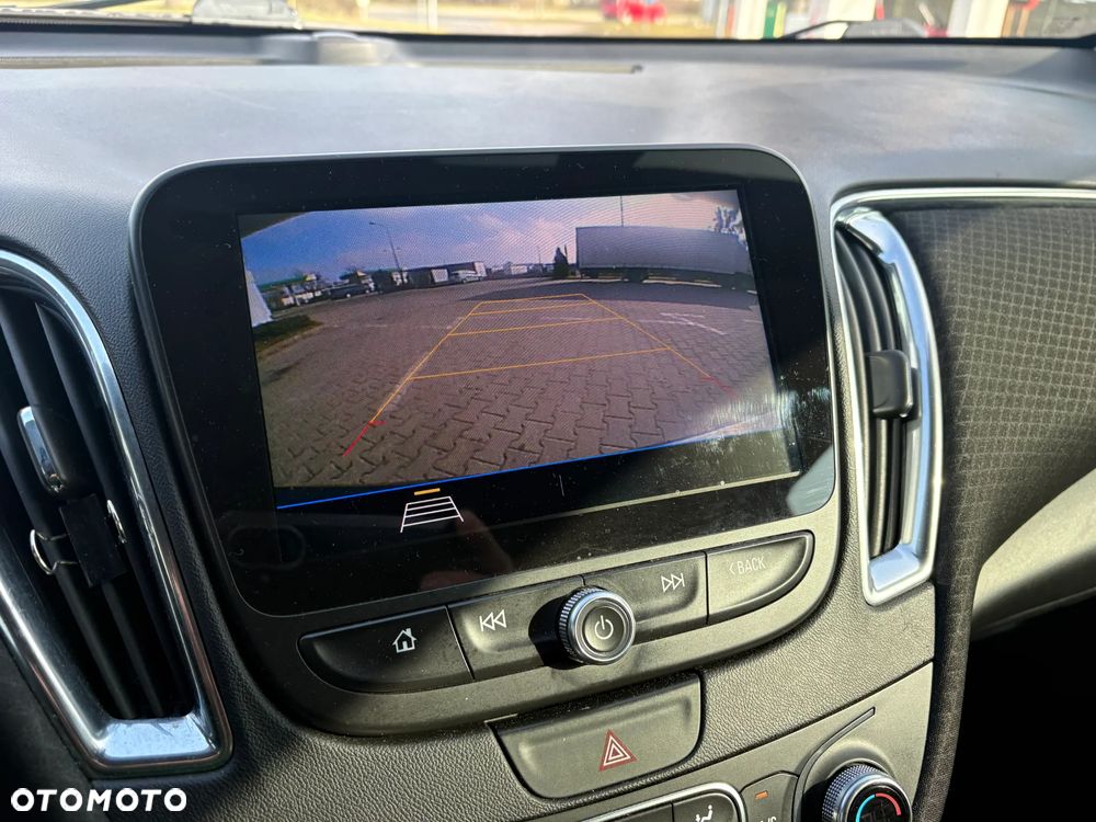 Chevrolet Malibu - 15
