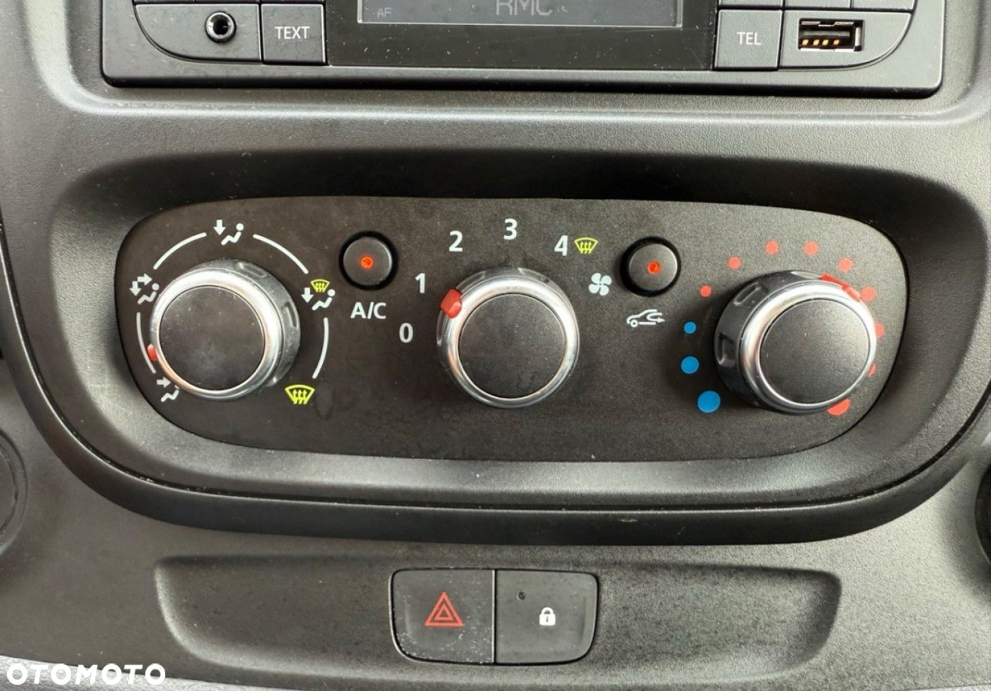 Renault Trafic - 22