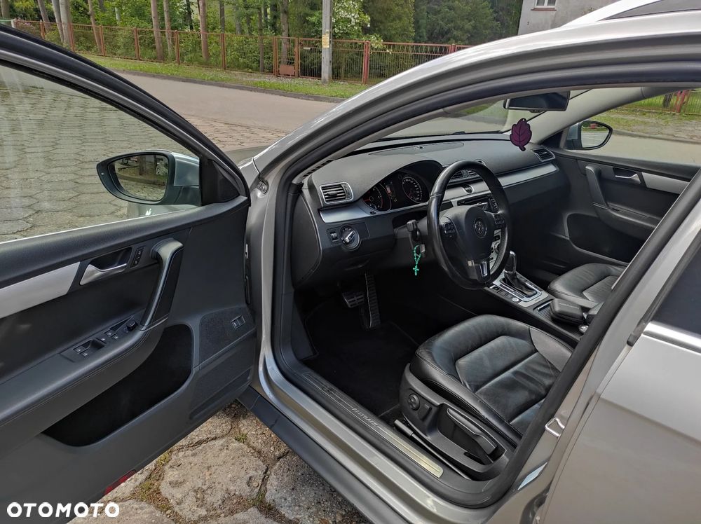Volkswagen Passat Alltrack - 8