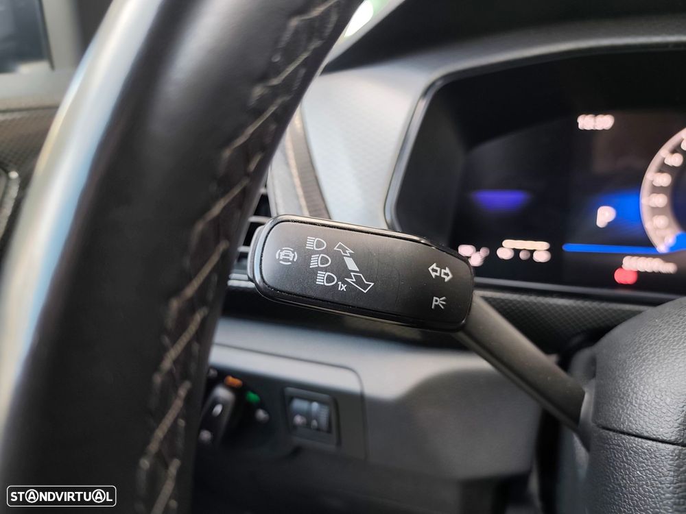 VW T-Cross 1.0 TSI Urban DSG - 29