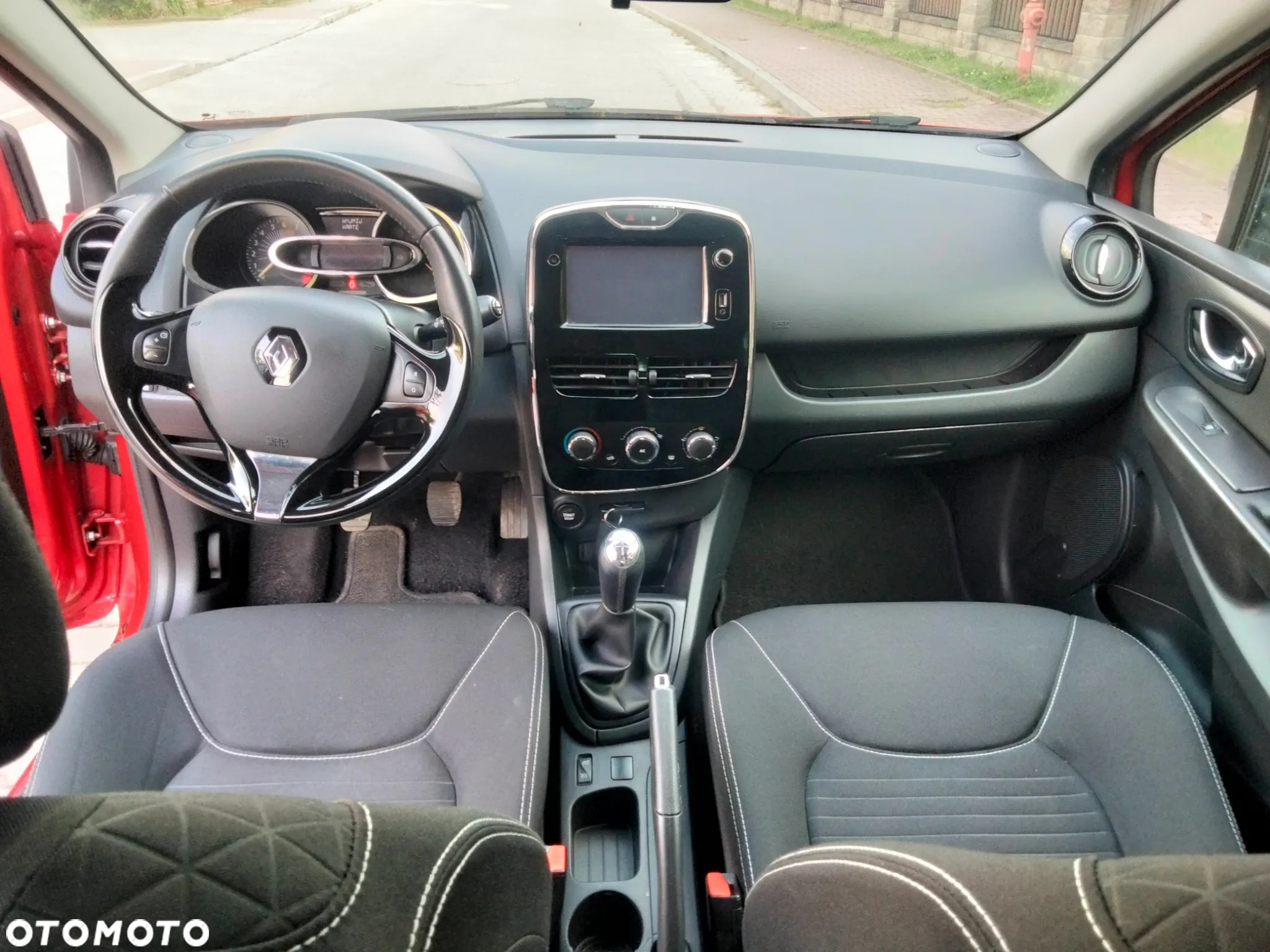 Renault Clio 1.2 16V Limited EU6 - 3