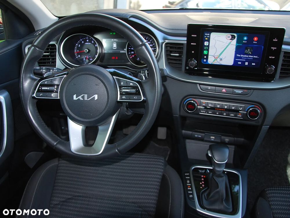 Kia Ceed - 12