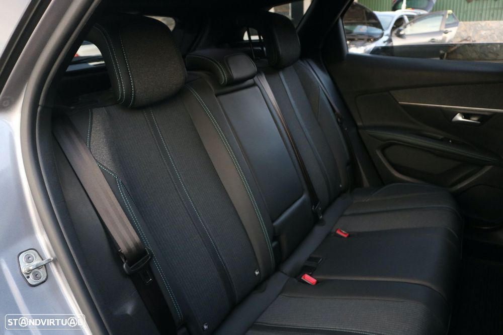 Peugeot 3008 1.5 BlueHDi Allure Pack EAT8 - 20