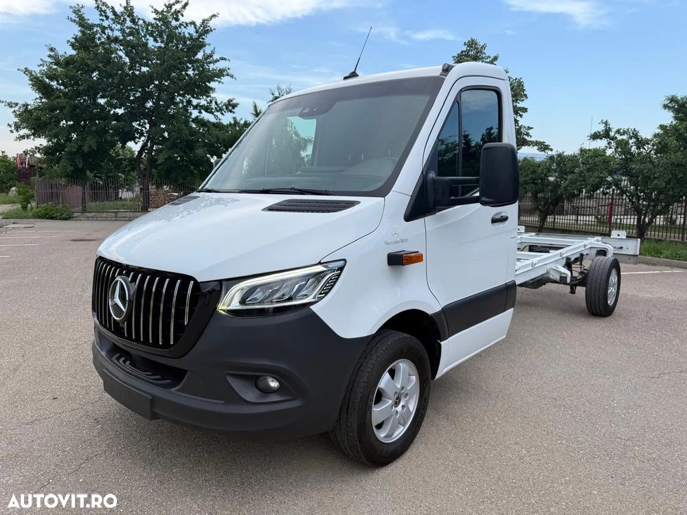 Mercedes-Benz Sprinter - 1