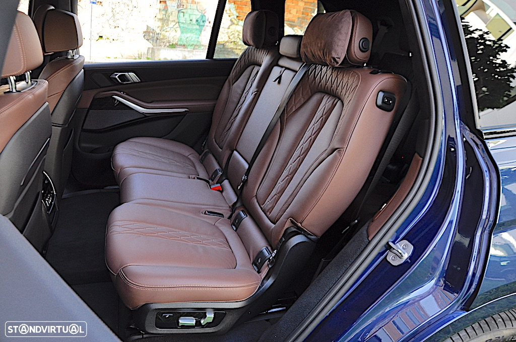 BMW X7 M50d - 48