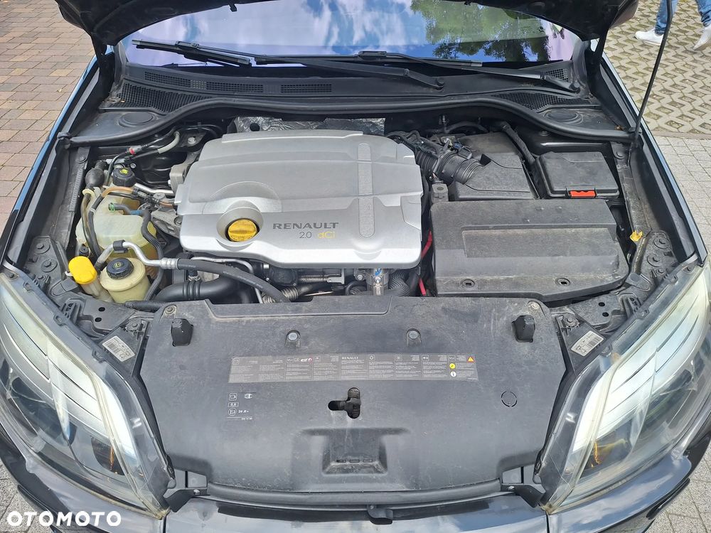 Renault Laguna dCi 180 FAP Initiale - 11
