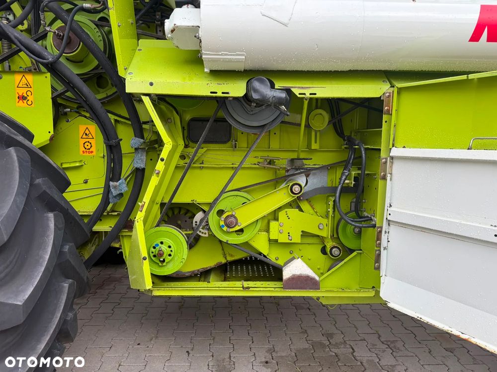 Claas Mega 208 II - 9