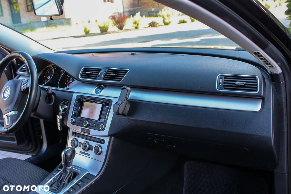 Volkswagen Passat 2.0 TDI Highline DSG - 18