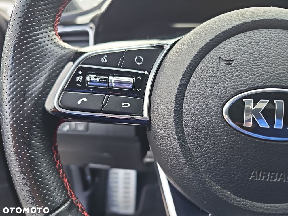 Kia ProCeed 1.6 T-GDI GT DCT - 14
