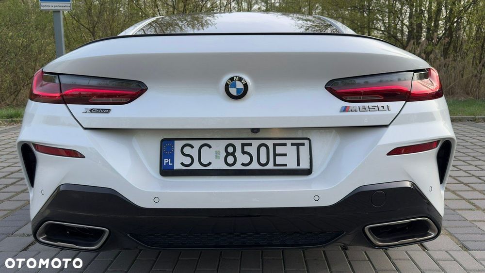 BMW Seria 8 - 36