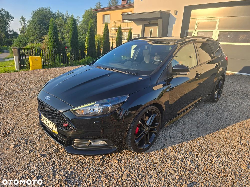 Ford Focus - 1