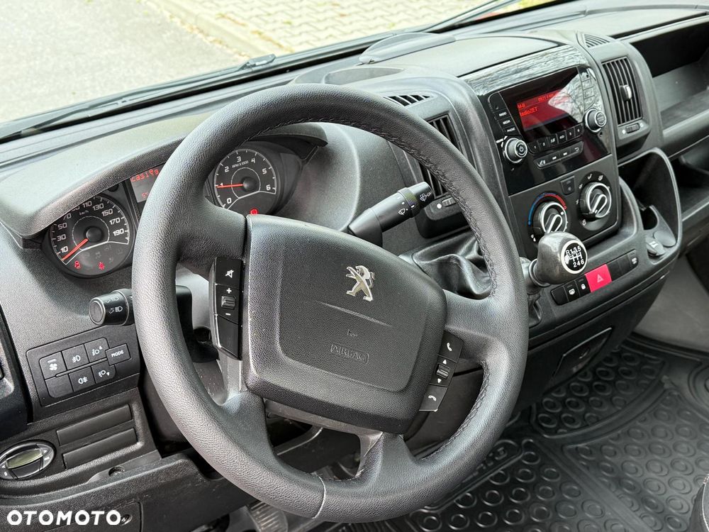 Peugeot BOXER 2,2 HDI | 150KM | 2016r | Nowy najazd 5m | Wyciągarka | Pneumatyka - 11