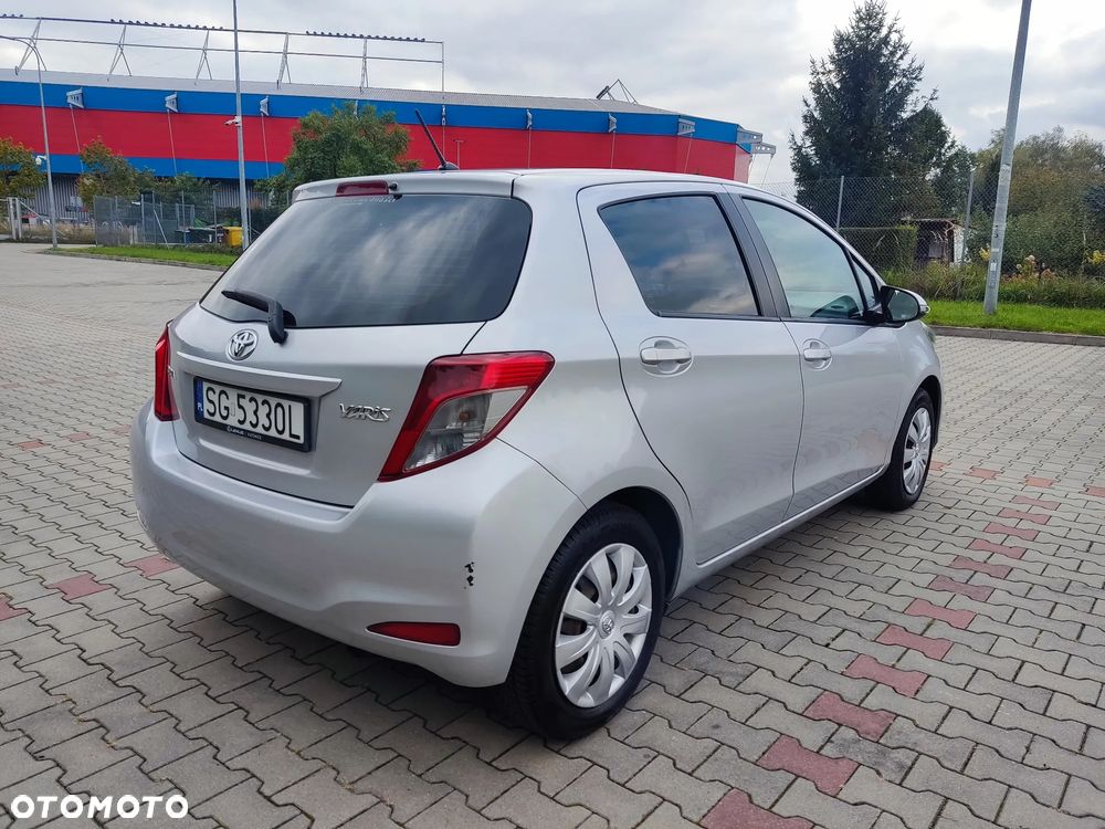 Toyota Yaris - 4