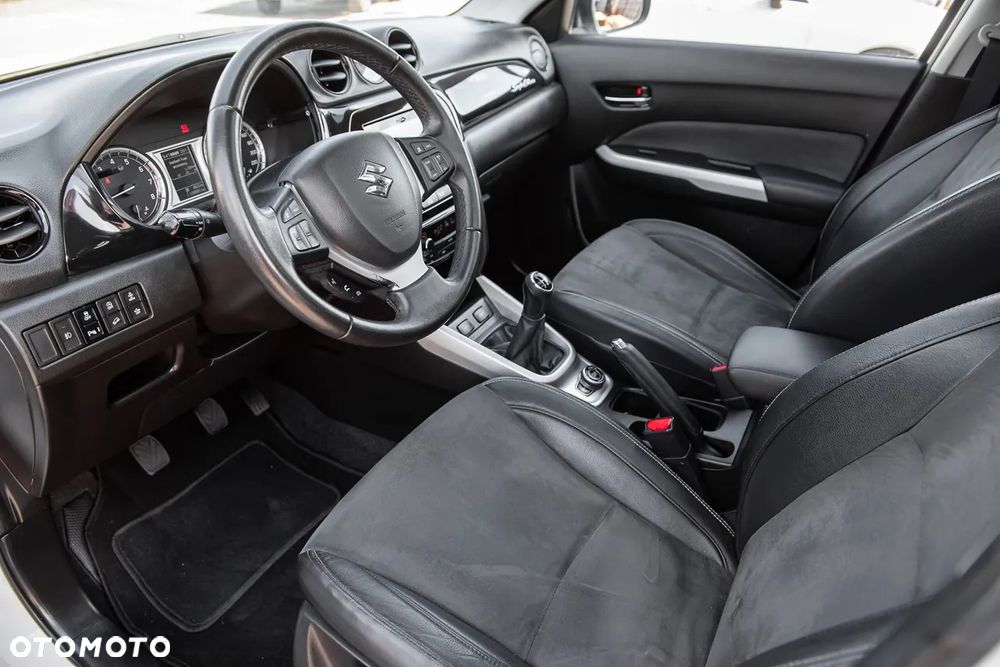 Suzuki Vitara 1.6 (4x4) Allgrip Comfort+ - 15
