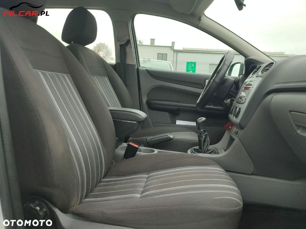 Ford Focus - 12